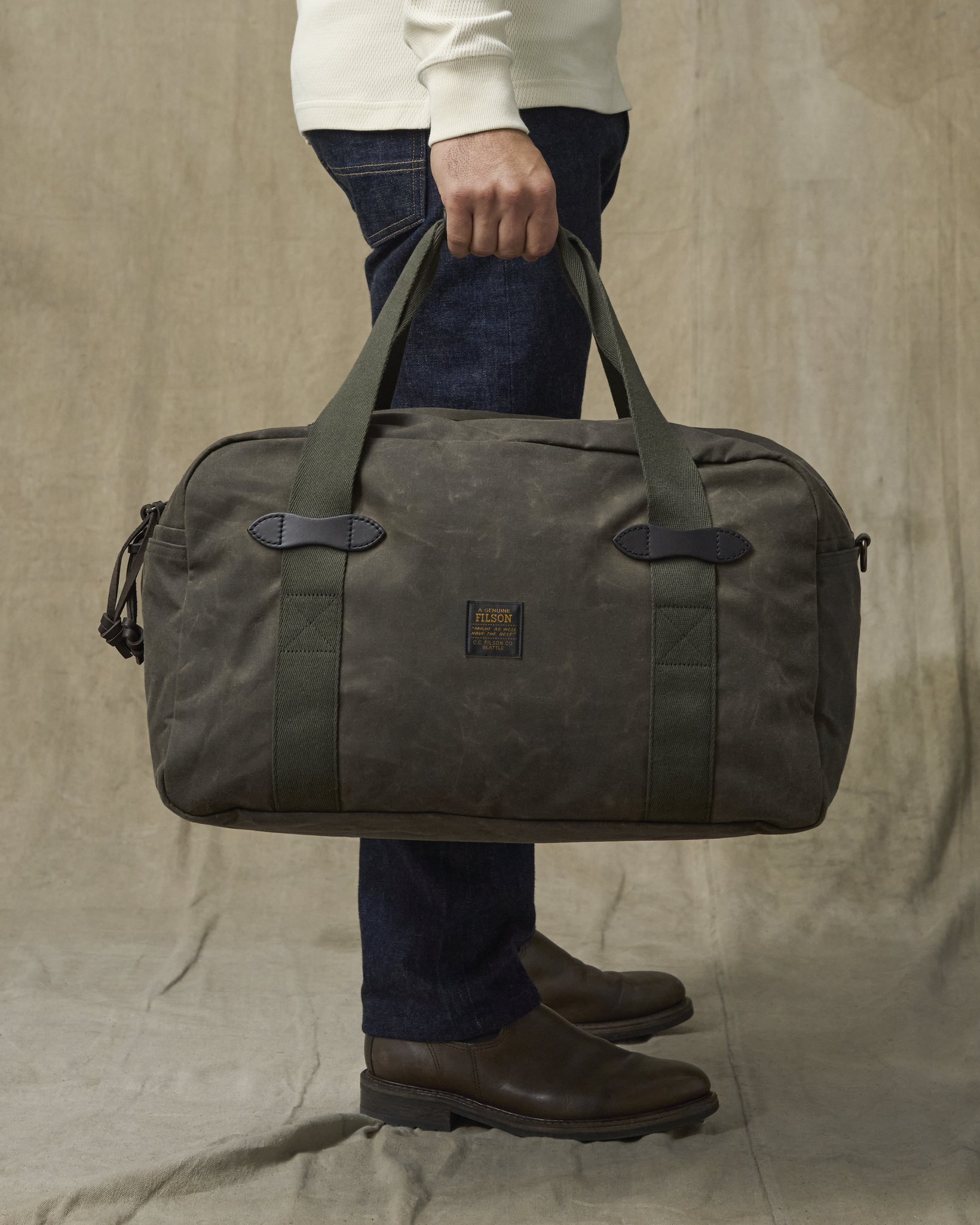 Alternative view of Medium Tin Cloth Duffle Bag - Otter Green