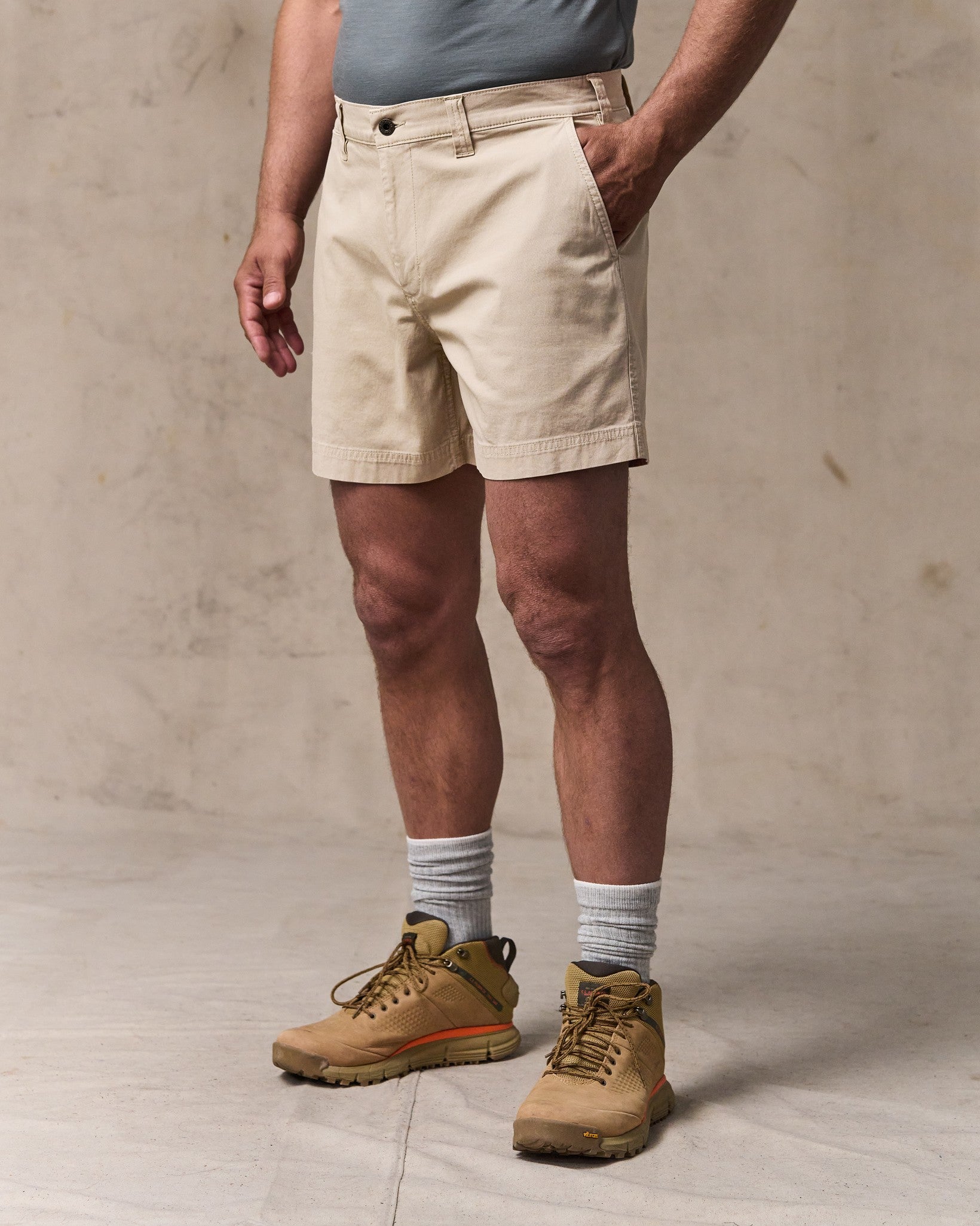 Granite Mountain 6" Shorts - Buck Tan - Image 4