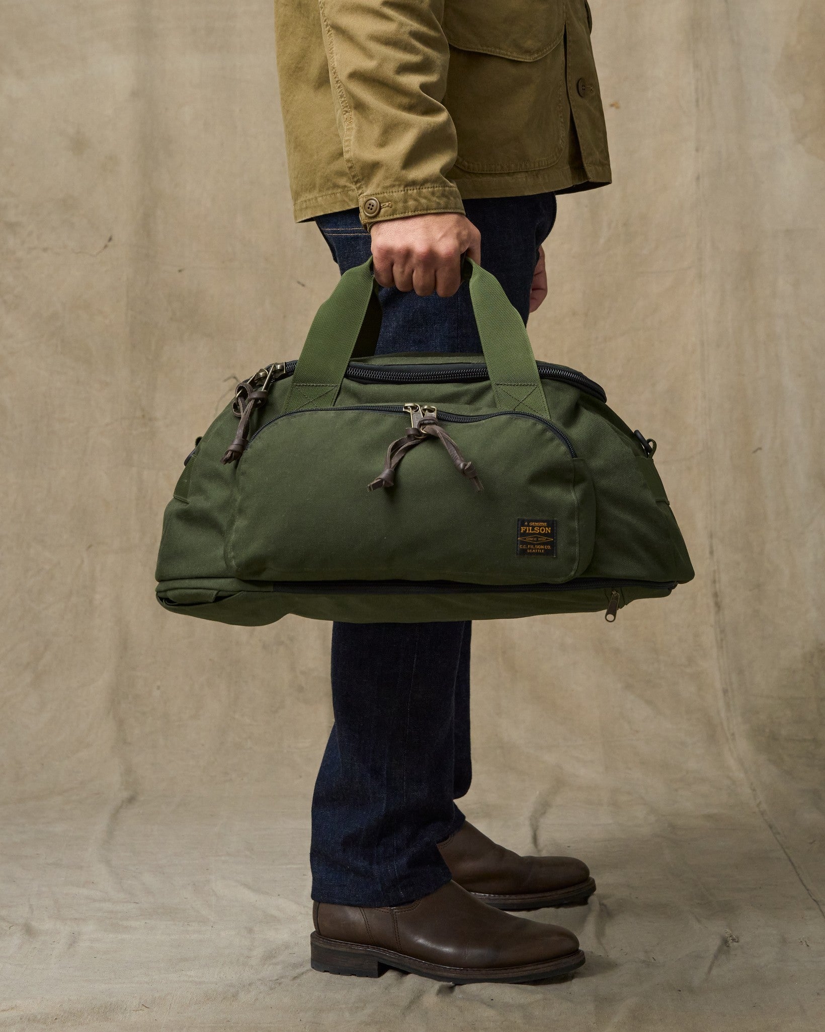 Alternative view of Dryden Duffle Pack - Otter Green